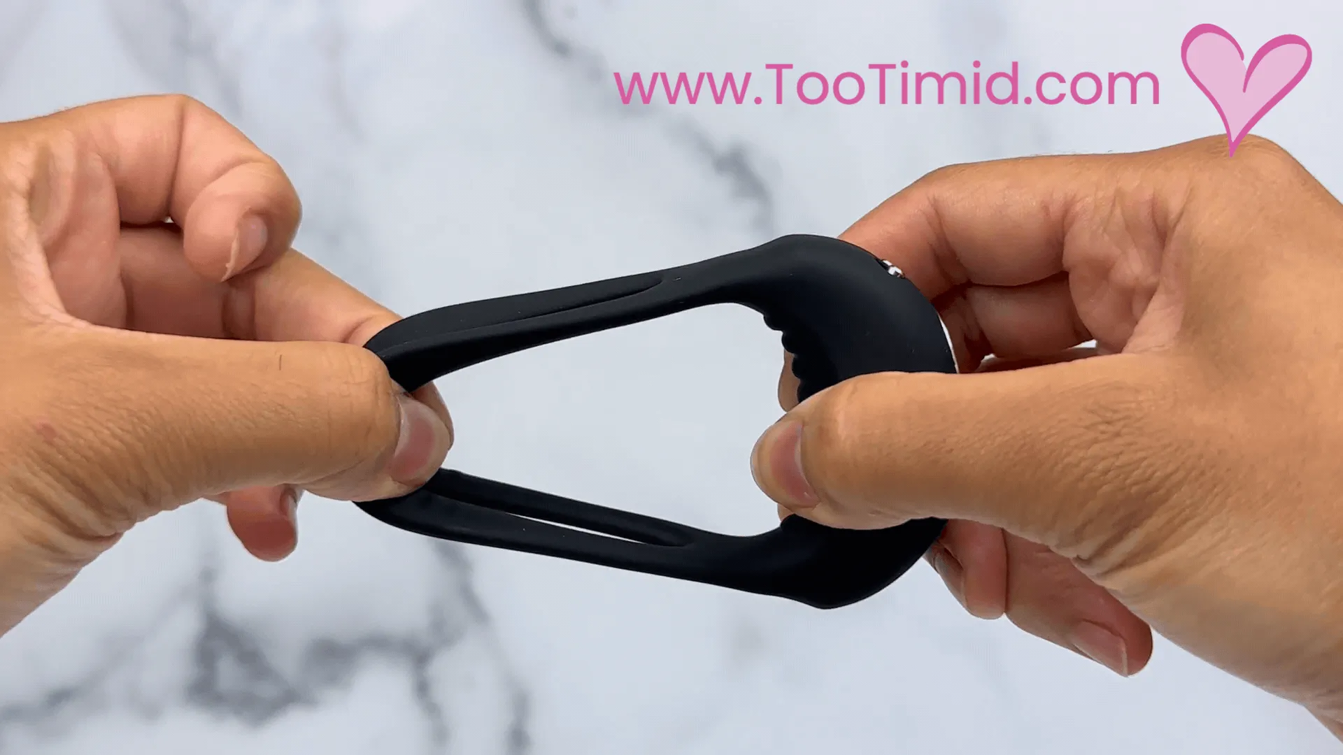 ADMIRE Dual Silicone Vibrating C-Ring with Remote